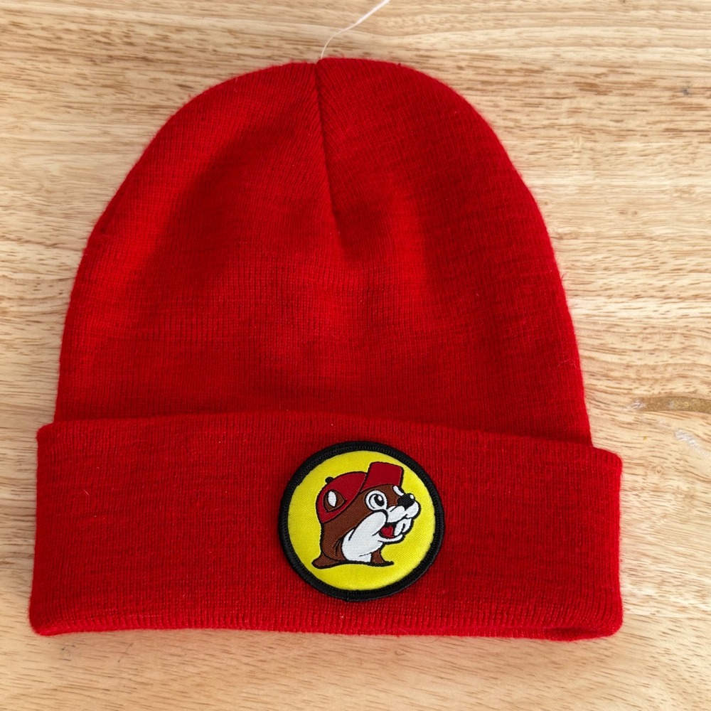 Buc-ee's Beanie OS Red Iconic Beaver Patch Road Trip Kitschy Streetwear Hat‎
